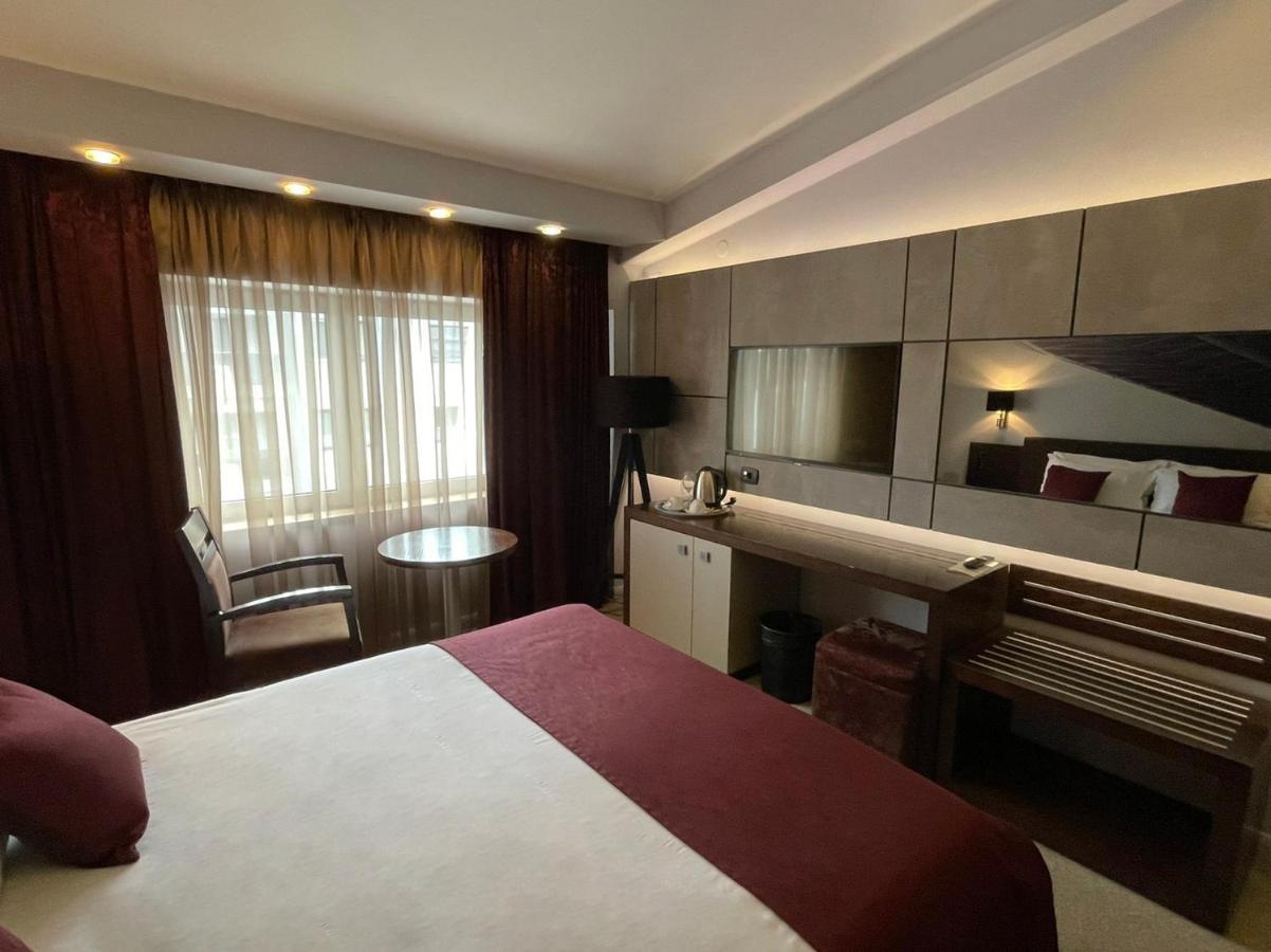 Queen'S Hotel - Zebra Centre Skopje Eksteriør bilde