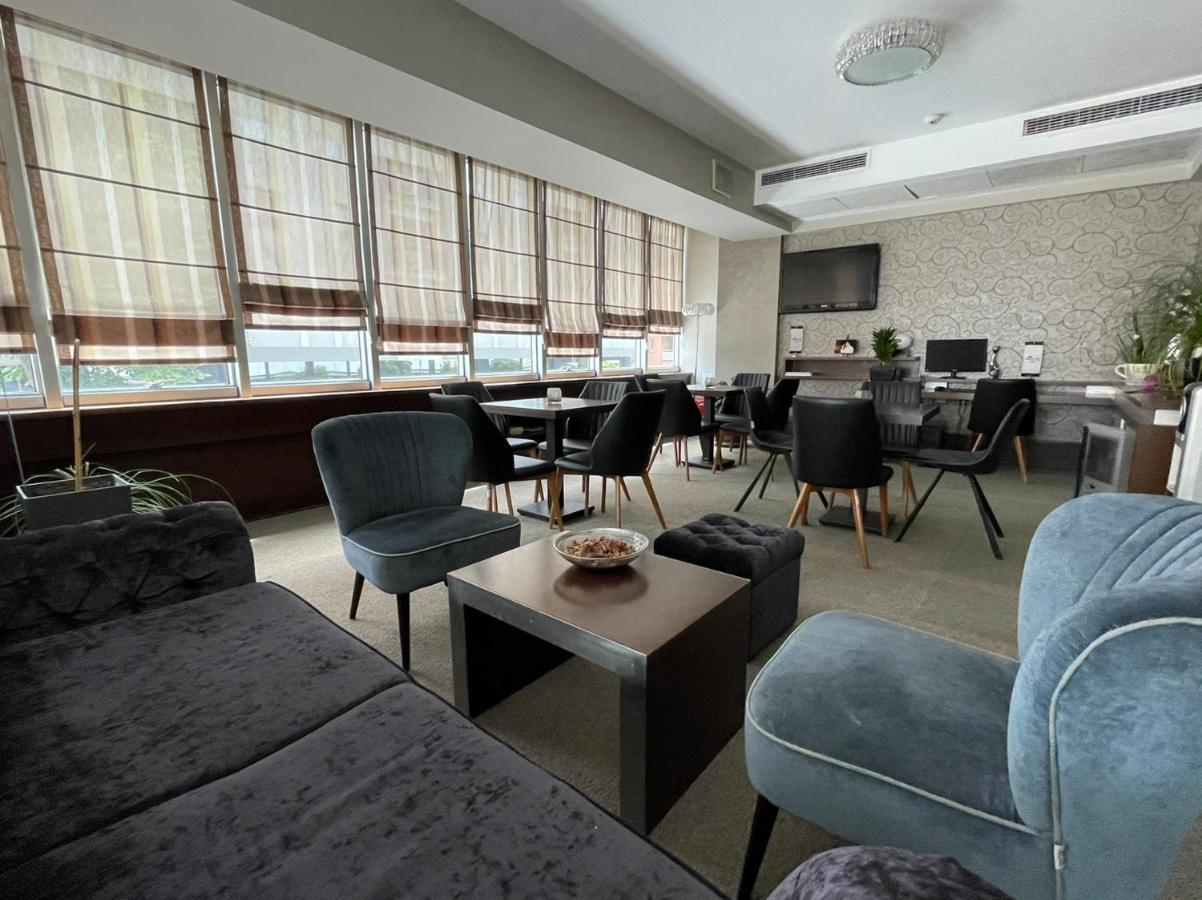 Queen'S Hotel - Zebra Centre Skopje Eksteriør bilde