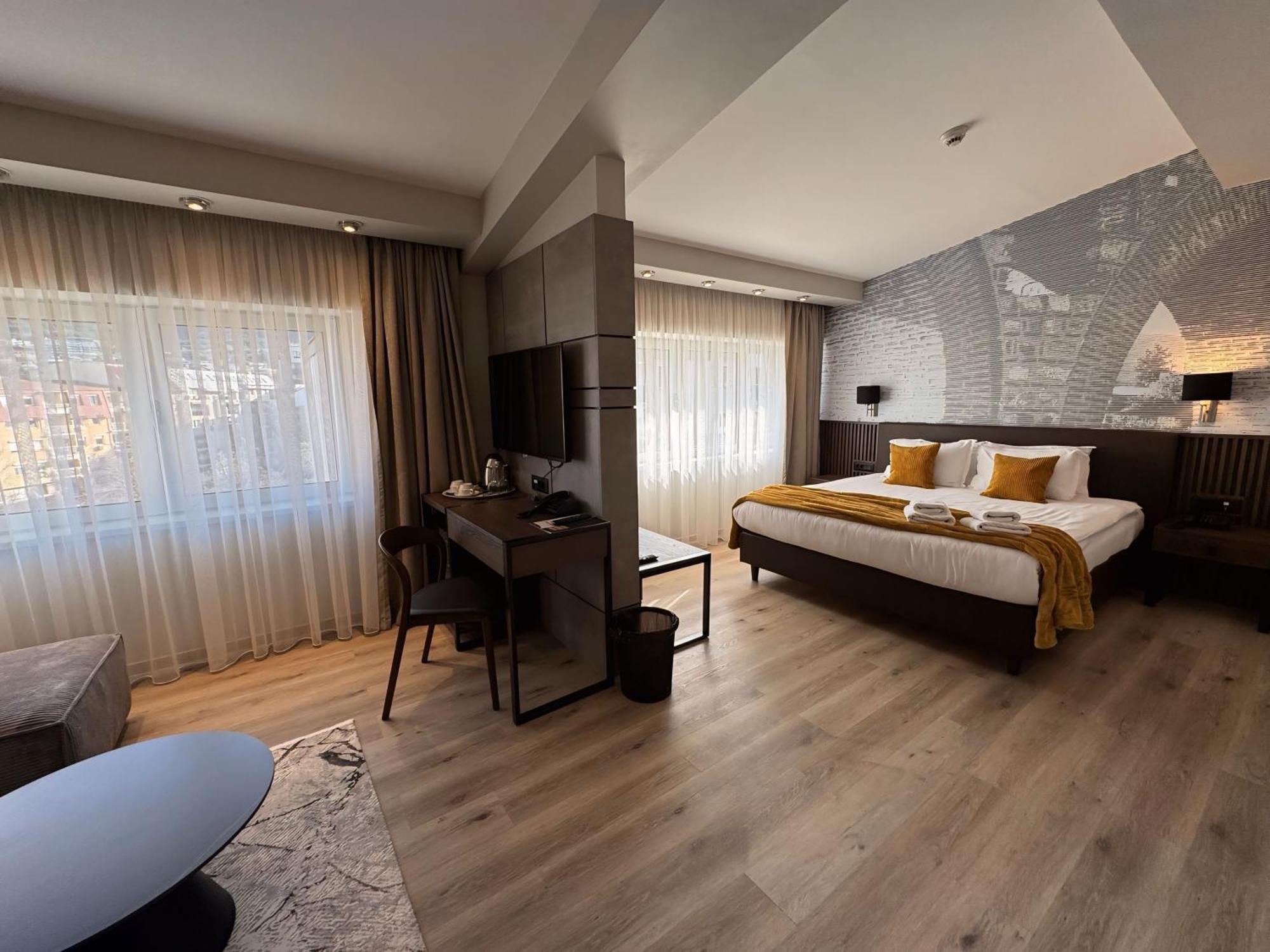 Queen'S Hotel - Zebra Centre Skopje Eksteriør bilde